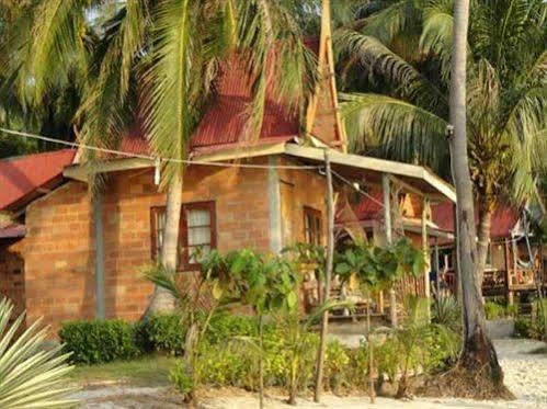 Leela Beach Resort Haad Rin Exterior photo